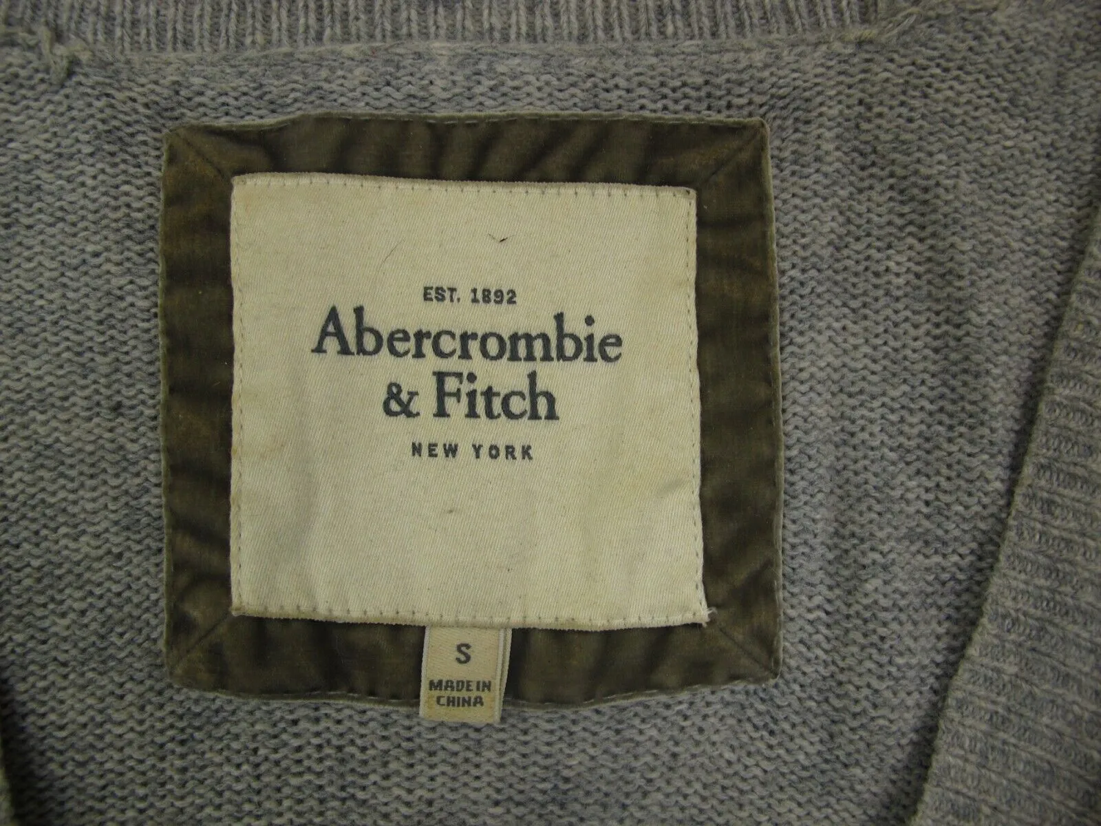 Abercrombie & Fitch Womens Cardigan Sweater Long Sleeve Pockets Gray Size Small