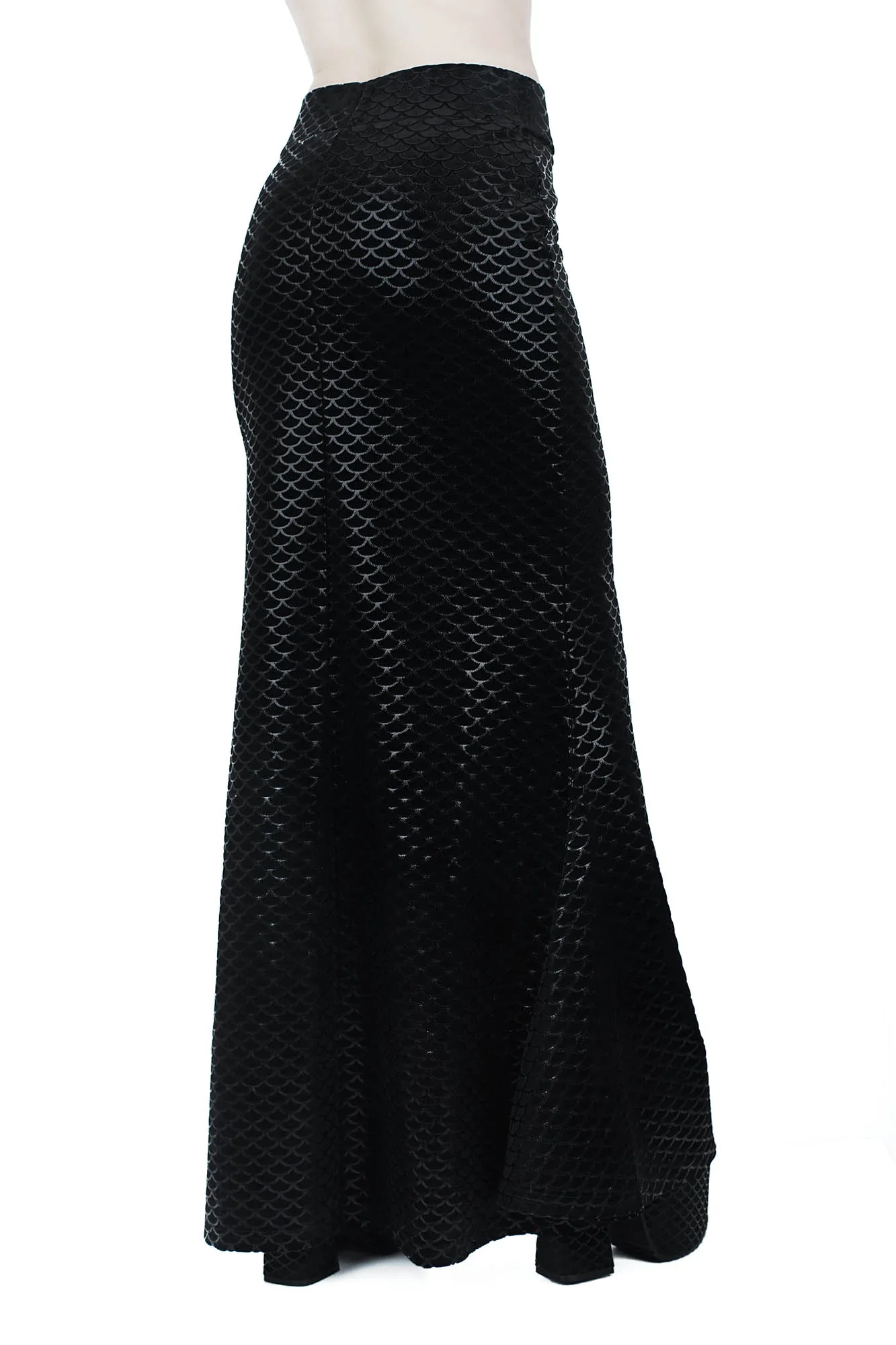 Black Sea Maxi Skirt [B]