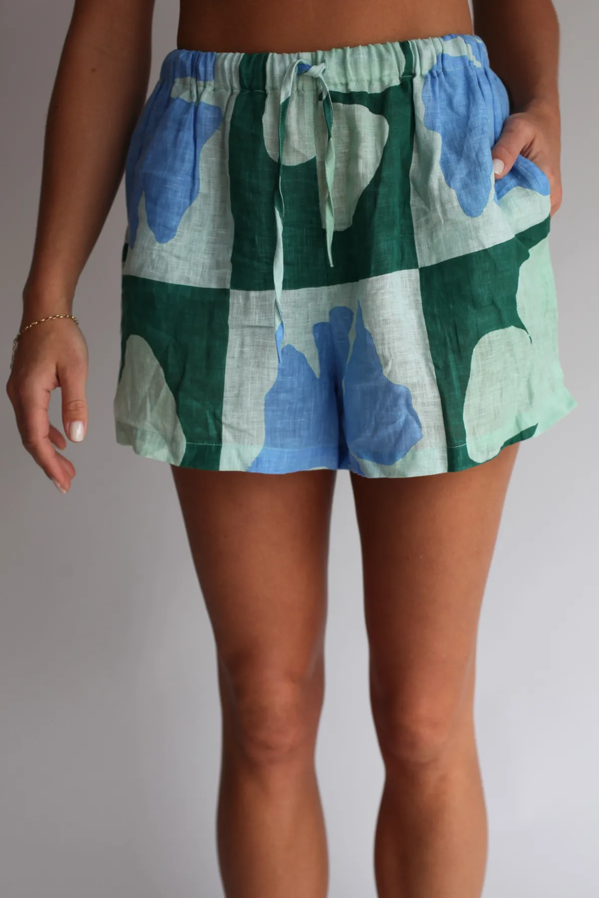 Hibiscus Linen Short