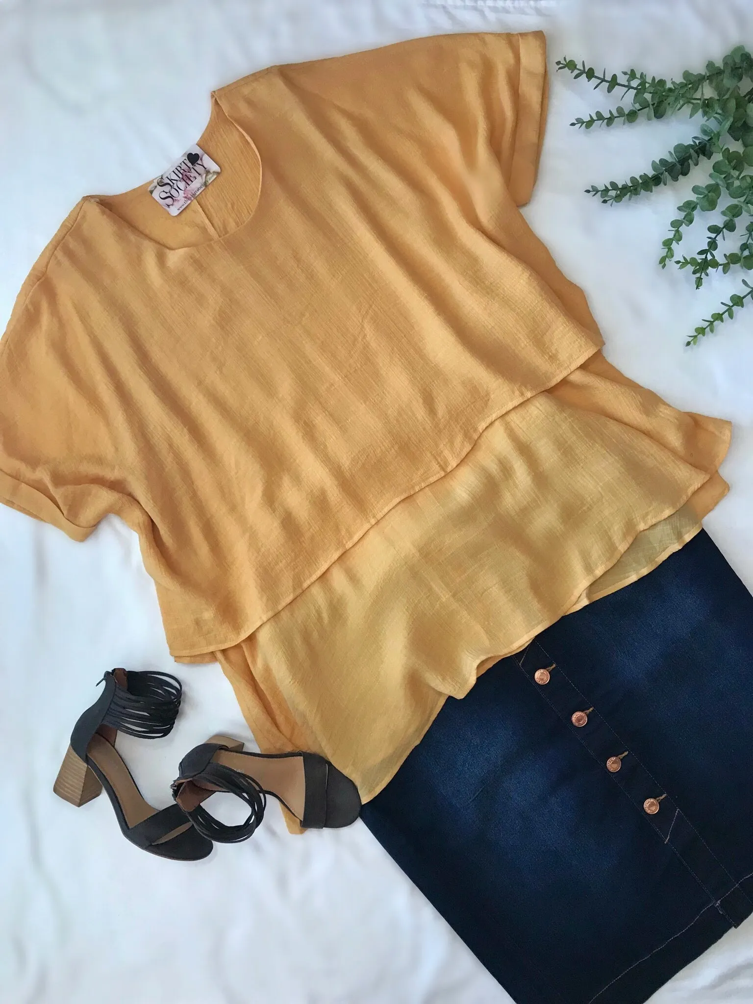 Isabel Curvy Mustard Top