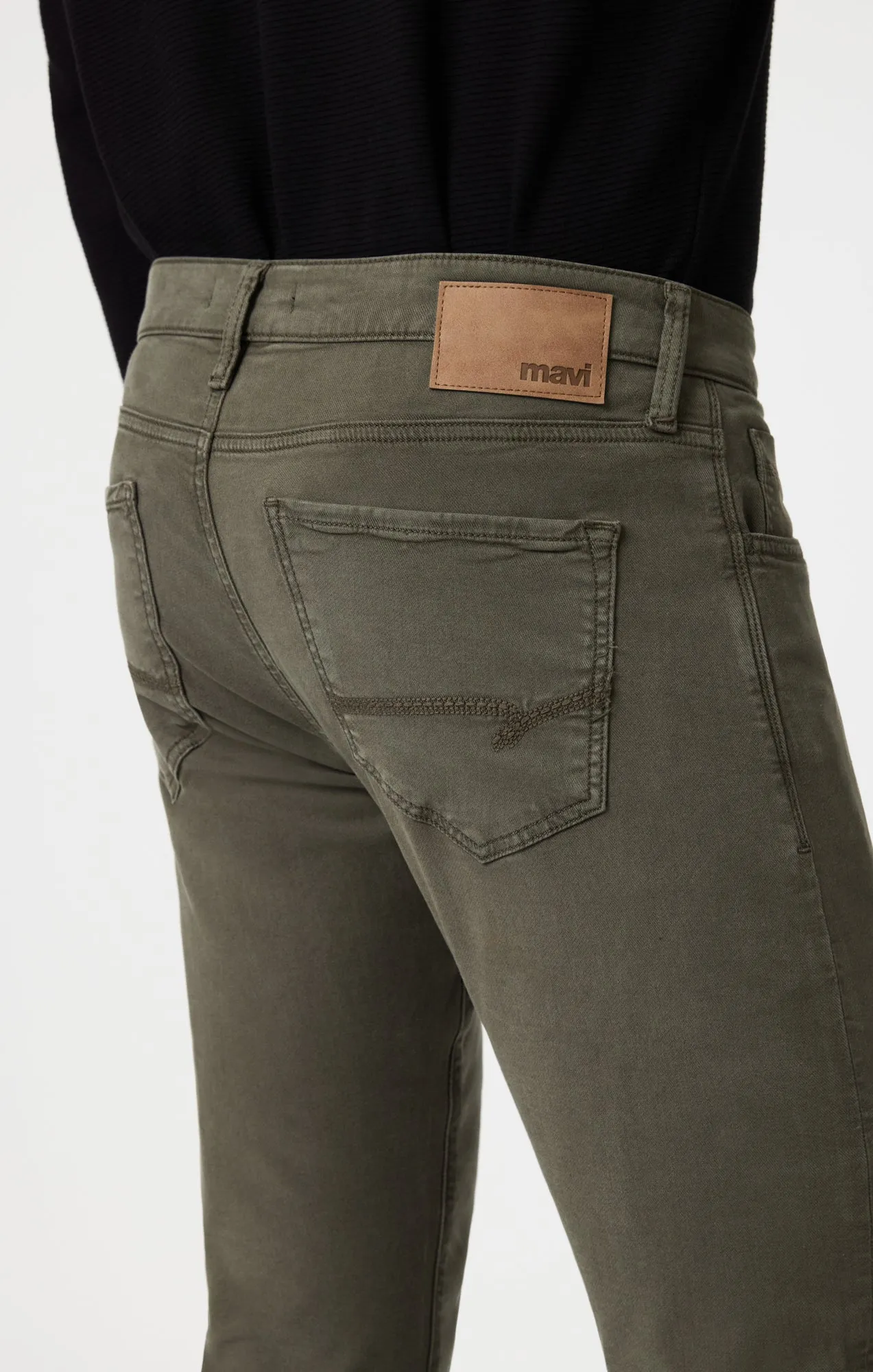 JAKE SLIM LEG IN TEA LEAF LUXE TWILL