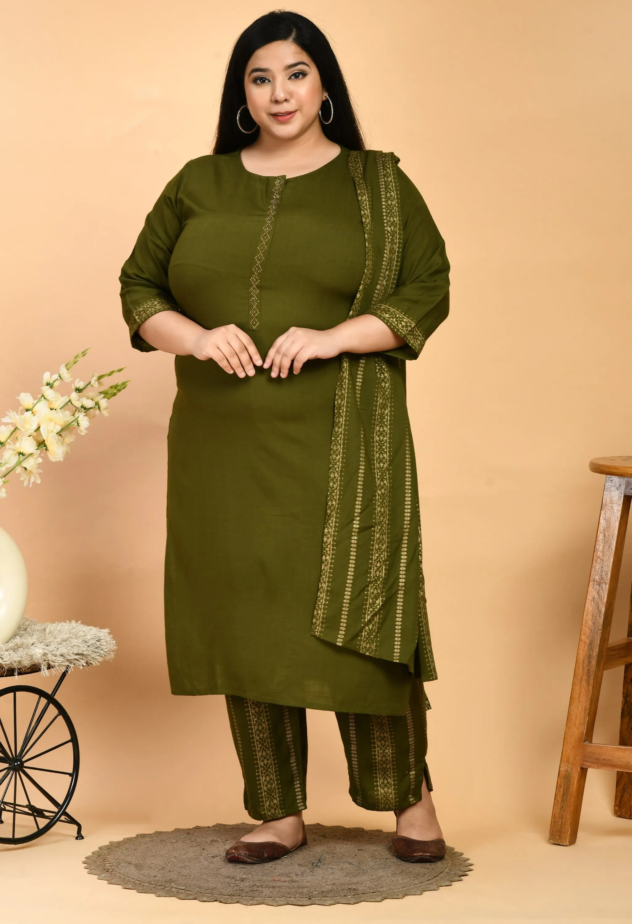 Plus Size Lush Green Kurta Pant Set with Dupatta