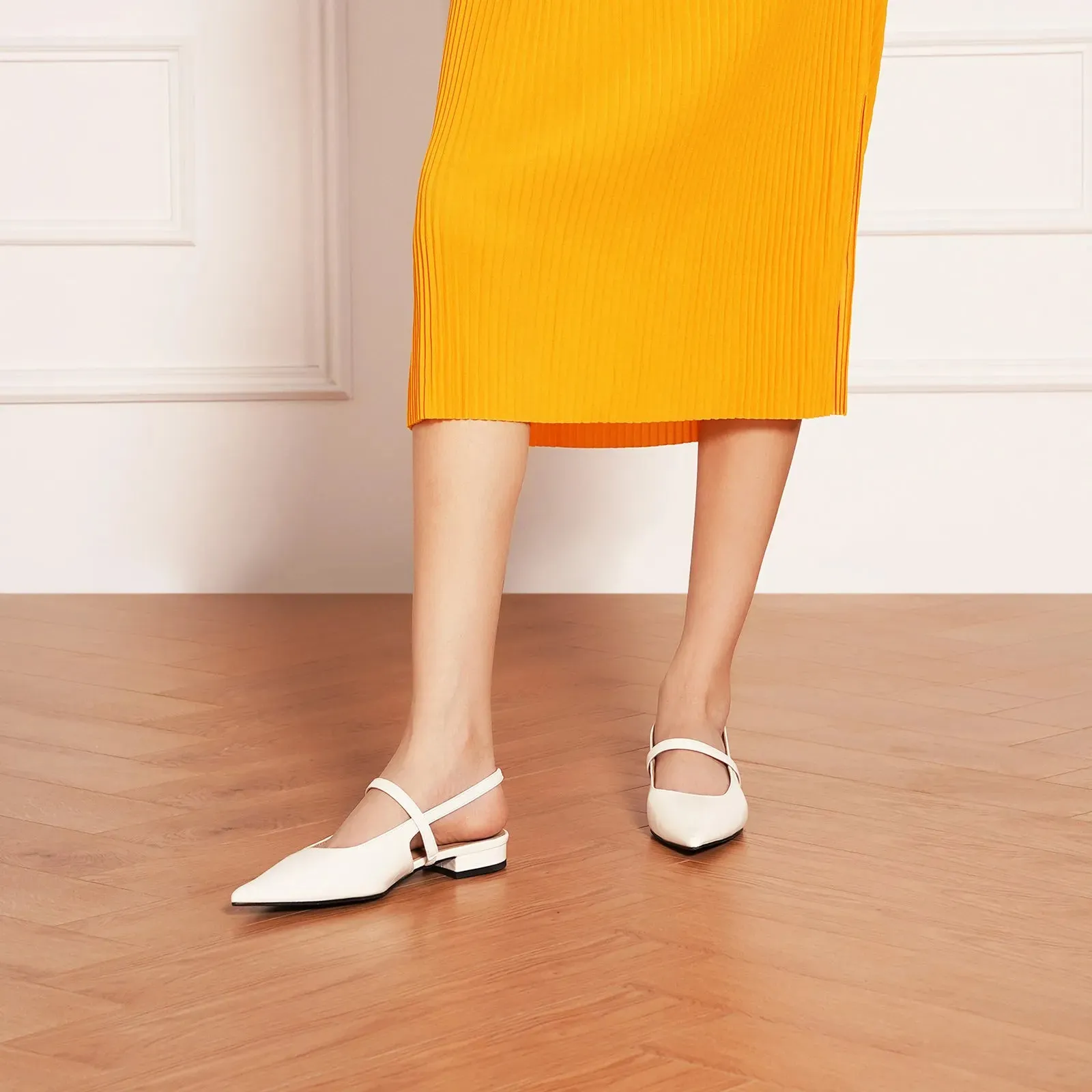 Sleek Pointed Toe Slingback Flats